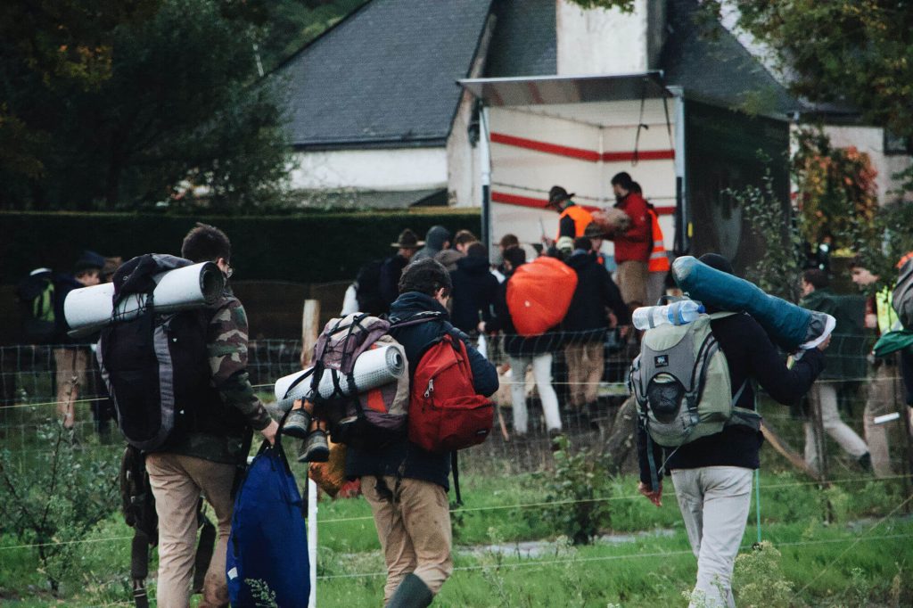 Sytuacje kryzysowe podczas letnich obozów i kolonii – o co muszą zadbać organizatorzy?